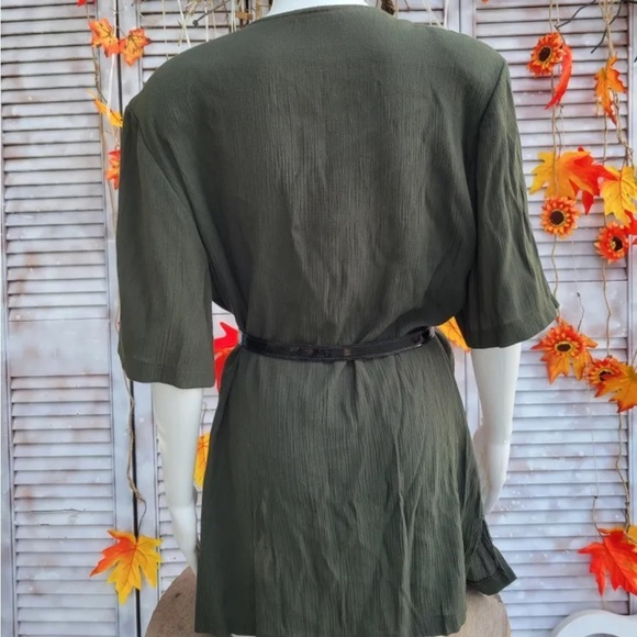 CAREER ELEMENTS Vintage tunic, front button detail - Picture 4 of 6